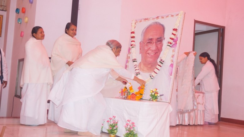 इंदौर जोन के पूर्व क्षेत्रीय निदेशक एवं मीडिया विंग के चेयर पर्सन राजयोगी ओम प्रकाश भाई जी की सातवीं पुण्यतिथि मनाई गई....