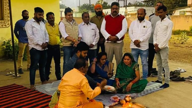 वार्ड 13 में होंगे विकास कार्य, महापौर व सभापति ने वार्डवासियों के साथ किया भूमिपूजन