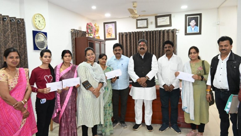 भिलाई में आंगनबाड़ी कार्यकर्ता/सहायिका की हुई नियुक्ति, महापौर नीरज पाल ने दिया महिलाओं को नियुक्ति पत्र, नव वर्ष का मिला बड़ा तोहफा