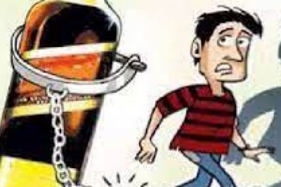 धमधा में अवैध रूप से चल रही है शराब की तस्करी