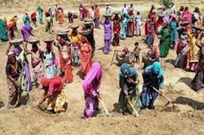 ग्राम पंचायत  दरबारटोला (छुईखदान) में मनरेगा  कार्य प्रारंभ