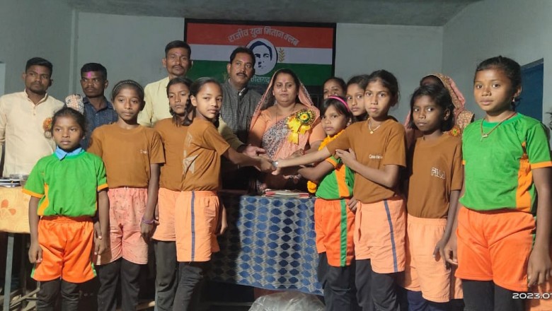 खिलाड़ी खेल का आंनद लें और खुद को तराशें, प्रयासों में कोई कमी न छोड़ें  - विधायक छन्‍नी साहू