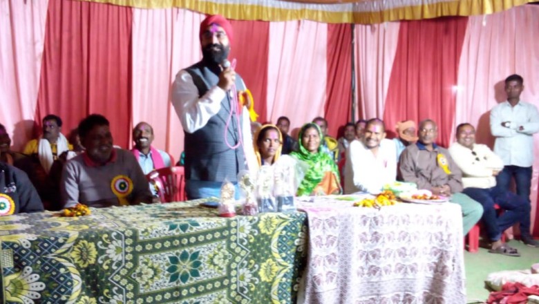 मानिकपुर शिवशक्ति क्रीड़ा क्लब के आयोजन में बतौर अतिथि पहुंचे जगजीत सिंह भाटिया