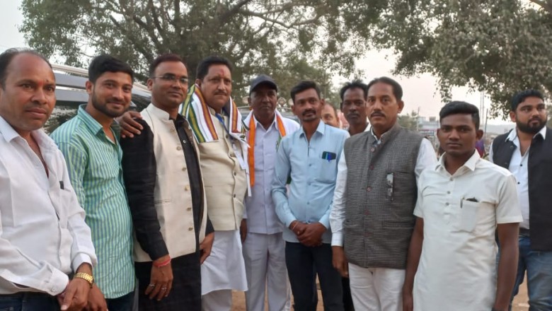 कुमरदा मे खनिज विकास निगम अध्यक्ष गिरीश देवांगन का जिला महामंत्री चुम्मन साहू ने किया स्वागत