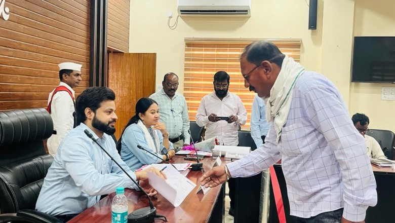 पड़ोसी के पाले कुत्तों से माहौल अशांत, कार्रवाई की माँग , कचरा मैदान में निगम द्वारा कचरा जलाने से हो रहे धुँए से परेशानी