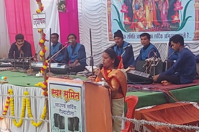गैंदाटोला में विकास कार्यों के लिए विधायक छन्नी साहू ने दिए 14 लाख