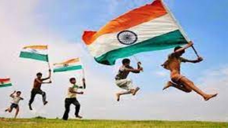 गणतंत्र दिवस पर निगम में महापौर द्वारा ध्वजारोहण :