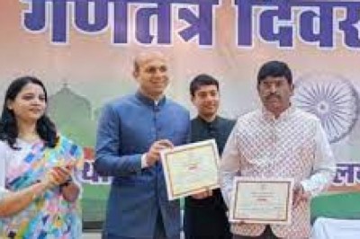 समाज सेवा के लिए डॉक्टर हेमंत शर्मा सम्मानित :