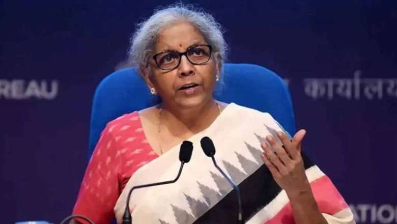 महिलाओं को वित्त मंत्री सीतारमण से कई उम्मीदें, चाहती हैं ये 5 चीजें :
