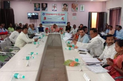 महिला एवं बाल विकास विभाग के अधिकारियो को लगाई जमकर फटकार : अध्यक्ष गीता घासी साहू
