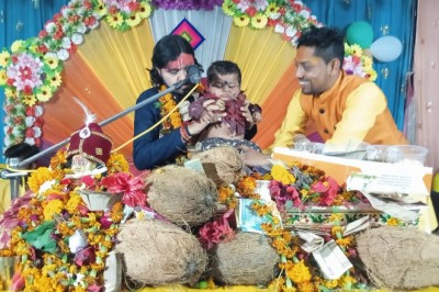 भगवान श्री कृष्ण जन्मोत्सव में पूरा गांव झूमा : पंडित चंद्रकांत शर्मा