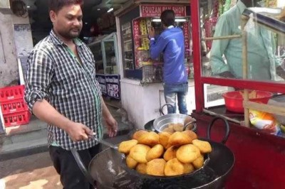 बनारस : इन प्रसिद्द पकवानों के लिए भी जाना जाता है :