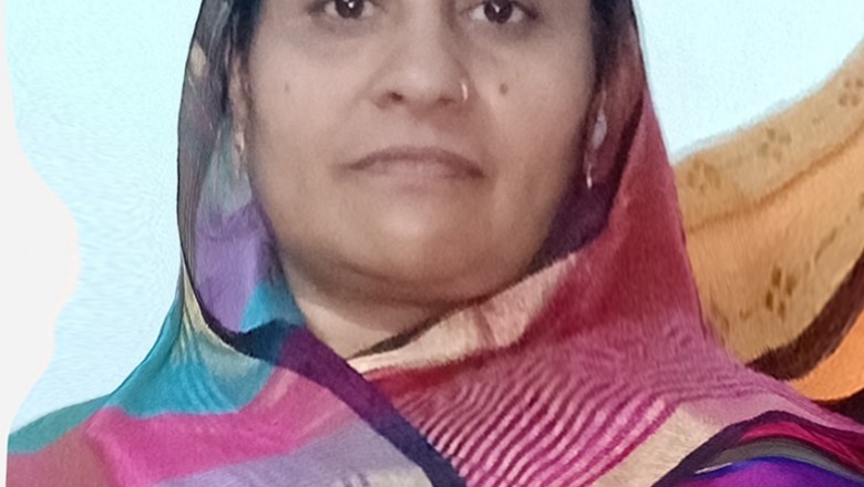 राष्ट्रीय महिला कांग्रेस अध्यक्ष नीता डिसूजा एवं छत्तीसगढ़ प्रभारी सुनीता सहरावत द्वारा :