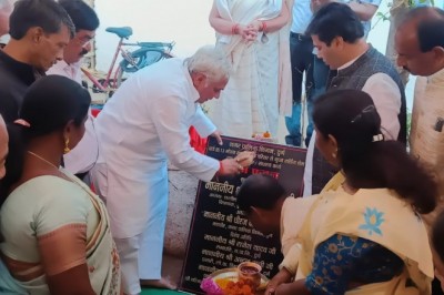 शहर में विकास कार्यों की झड़ी,एक साथ 13 वार्डो का 1 करोड़ 55 लाख के कार्यों का विधायक एवं महापौर ने किया भूमिपूजन: