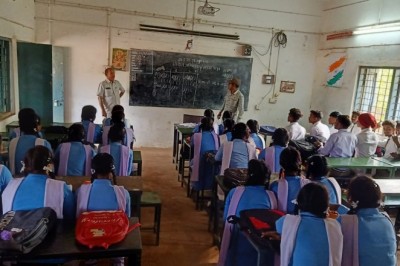 क्वीज प्रतियोगिता तुमड़ीबोड़ मे आयोजित :