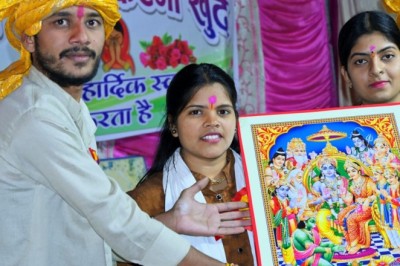 नवनिहाल मानस परिवार ग्राम मारूटोला खुर्द की विभिन्न मंच पर मानस यात्रा