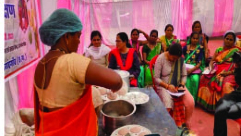 सीताफल से आईसक्रीम, अम्बाड़ी एवं बेल से शर्बत, लघु धान्य कोदो-रागी से इडली, खीर, मिष्ठान, रखिया से पेठा मिष्ठान, पलाश फूल से हर्बल गुलाल बनाने के लिए कृषक प्रशिक्षण सम्पन्न