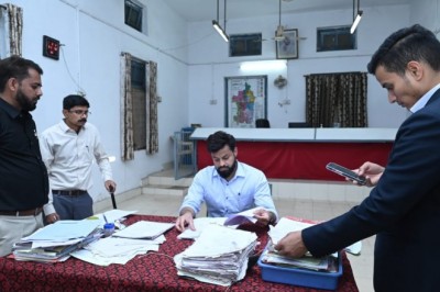 आबकारी विभाग द्वारा 68.22 बल्क लीटर मदिरा जप्त  किया गया :