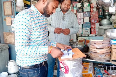 झिल्ली,पन्नी विक्रय करने वालो के खिलाफ हुई कार्यवाही, प्रतिबंधित प्लास्टिक रखने वाले दुकानदारों से वसूला जुर्माना,  सिंगल यूज प्लास्टिक जब्ती: