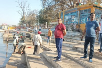 महाशिवरात्रि पर्व की तैयारियों को लेकर आयुक्त ने किया शिवनाथ नदी तट का निरीक्षण: