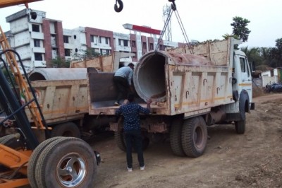 अवैध प्लाटिंग को लेकर दूसरे दिन भी कार्रवाई, मुख्य नाला को डाइवर्ट करने के लिए लगाई गई पाइप को किया गया जब्त :