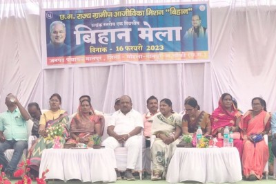 मानपुर में विकासखंड स्तरीय बिहान मेला का आयोजन :