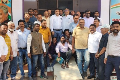 छत्तीसगढ़ की 24,25 व 26 फरवरी को होने वाले कांग्रेस के 85 वें अधिवेशन की तैयारियों को लेकर महापौर धीरज बाकलीवाल ने ली बैठक :