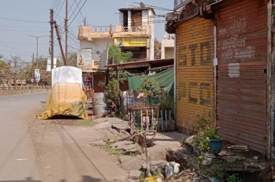 अनाधिकृत विकास व निर्माण का नियमितीकरण नहीं कराने वालों के खिलाफ भिलाई निगम की लगातार कार्यवाही, फिर एक दुकान हुई सील :
