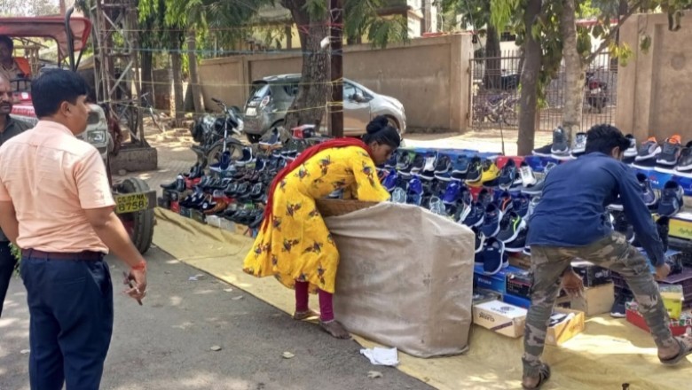 कब्जाधारी को समझाइस का असर नही,निगम अतिक्रमण तोड़ू दस्ता ने जेल तिराहा सुआ चौक से हटाया अतिक्रमण: