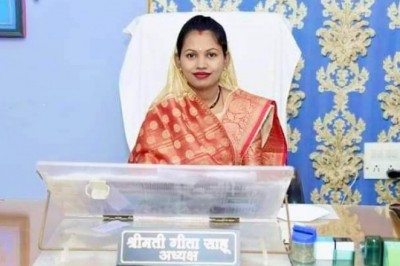 सुकमा में जवान शहीद, मुख्यमंत्री गुलाब की पंखुड़ियों से कर रहे अपने नेताओं का स्वागत- गीताघासी साहू