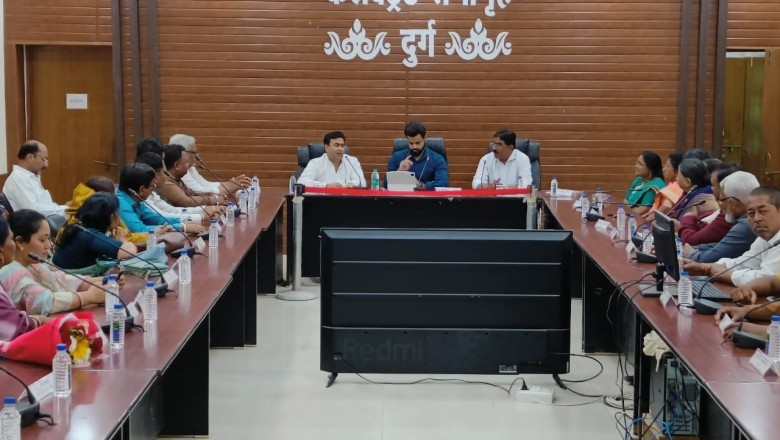 महापौर धीरज बाकलीवाल के नेतृत्व में पार्षदों ने शहर के विकास व शांति व्यवस्था हेतु कलेक्टर व पुलिस अधीक्षक से की चर्चा: