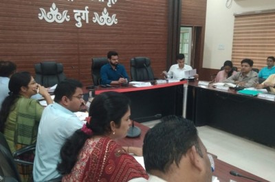 चिटफंड निवेशकों को राहत दिलाने तेजी से करें कार्रवाई :