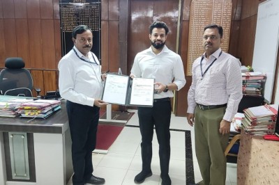 जिला अस्पताल के रिनोवेशन के लिए एनएसपीसीएल ने सौंपा एक करोड़ पचहत्तर लाख रुपए का चेक :