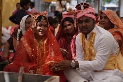 251 जोड़ों का विवाह, स्वस्ति वचनों के साथ जीवन की नई डगर के लिए बढ़ाये कदम :
