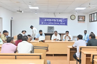 पावर हाउस बस स्टैंड फिर से होगा प्रारंभ, महापौर नीरज पाल एवं निगम आयुक्त रोहित व्यास ने ट्रांसपोर्ट एसोसिएशन के साथ की बैठक