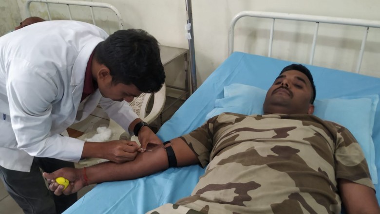सीआईएसएफ के आईजी, डीआईजी सहित 68 जवानों ने ब्लड बैंक के लिए किया रक्तदान :