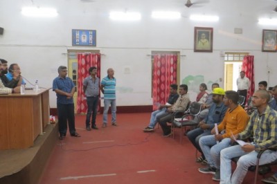 अनाधिकृत भवनों के नियमितिकरण की प्रगति की समीक्षा के लिये  आयुक्त ने ली वास्तुविदों की बैठक :