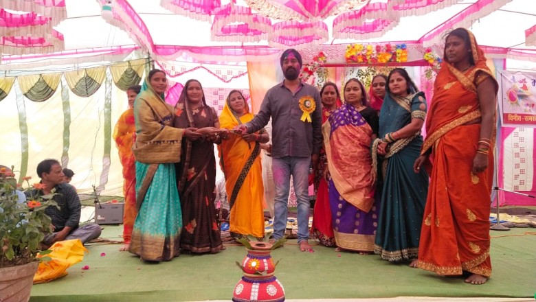 बेलरगोंदी फाग एवं झांकी प्रतियोगिता मे शामिल हुए जगजीत सिंह भाटिया