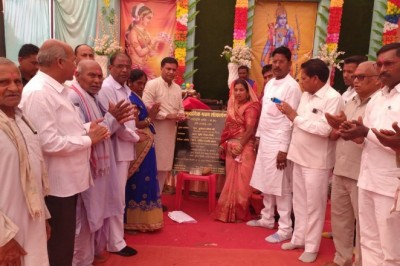 इरईखुर्द में आयोजित रामधुनी सम्मेलन में शामिल हुए : विधायक भुनेश्वर बघेल :