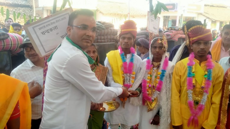 मुख्यमंत्री कन्यादान सामूहिक विवाह में जिला महामंत्री चुम्मन साहू हुए शामिल
