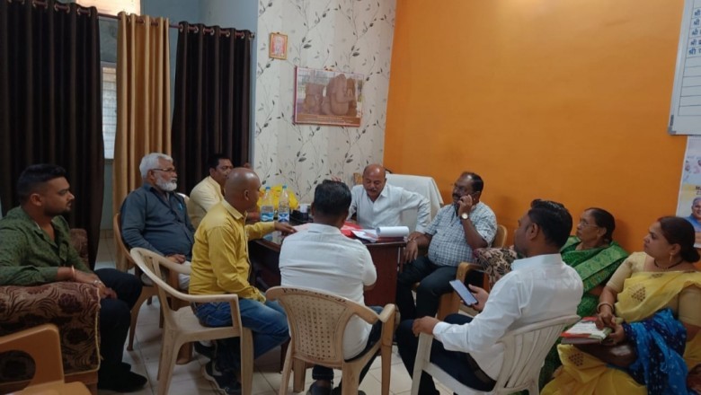 वित्त एवं लेखा विभाग की सलाहकार समिति की बैठक में मौजूद सदस्य: