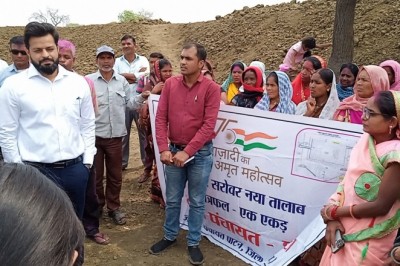 अमृत सरोवरों के किनारे लगेंगे पीपल और बरगद के वृक्ष, जलस्तर बढ़ाने और सिंचाई के लिए बनेगा जरिया :
