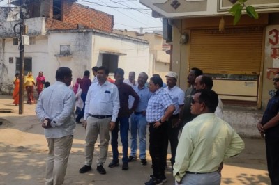 विशेष सफाई अभियान चलाकर एवं घरों के निजी नल कनेक्शन जो पूर्व से नाली के अंदर थे, उन्हें निगम ने ऊपर शिफ्ट किया: