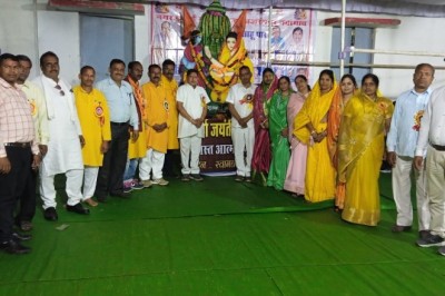 बजरंगपुर नवागांव, चिखली मे हर्षोल्लास के साथ मनाई गई मां कर्मा जयंती :