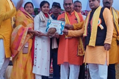 कर्मा जयंती समारोह में कुमारी चंचल साहू हुई सम्मानित :
