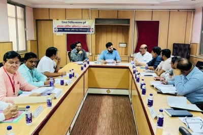 मोबाइल में मिल जाएगी हमर लैब की पैथालाजी रिपोर्ट, कलेक्टर दर से मिलेगा जीवनदीप समिति के 65 अधिकारीण्कर्मचारियों को मानदेय :