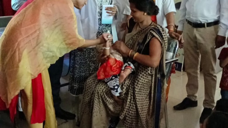 पोषण पखवाड़ा के तहत जिला आयुर्वेद चिकित्सालय दुर्ग में बच्चो के लिए स्वर्ण प्राशन का आयोजन