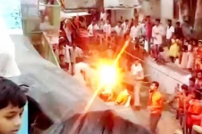 रामनवमी के जुलूस के दौरान एक गंभीर हादसा :