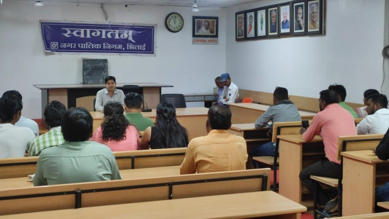 आयुष्मान कार्ड के लिए भी किया गया प्रशिक्षित :