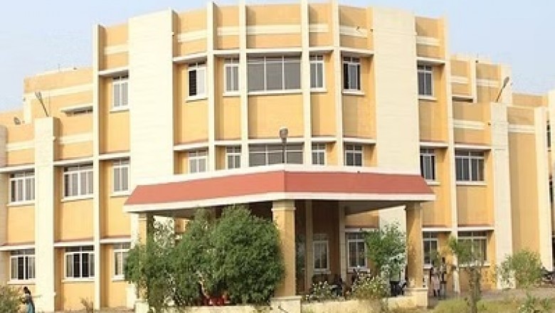 KTU के अधीक्षक के खिलाफ की जालसाजी :